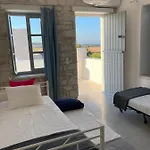 La Maison D'helene بيت للعطل *