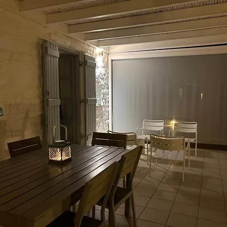 La Maison D'helene * Náusza